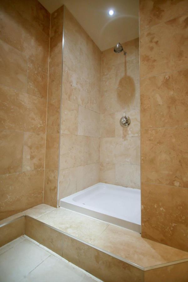 Mitton Hall Hotel Clitheroe Room photo